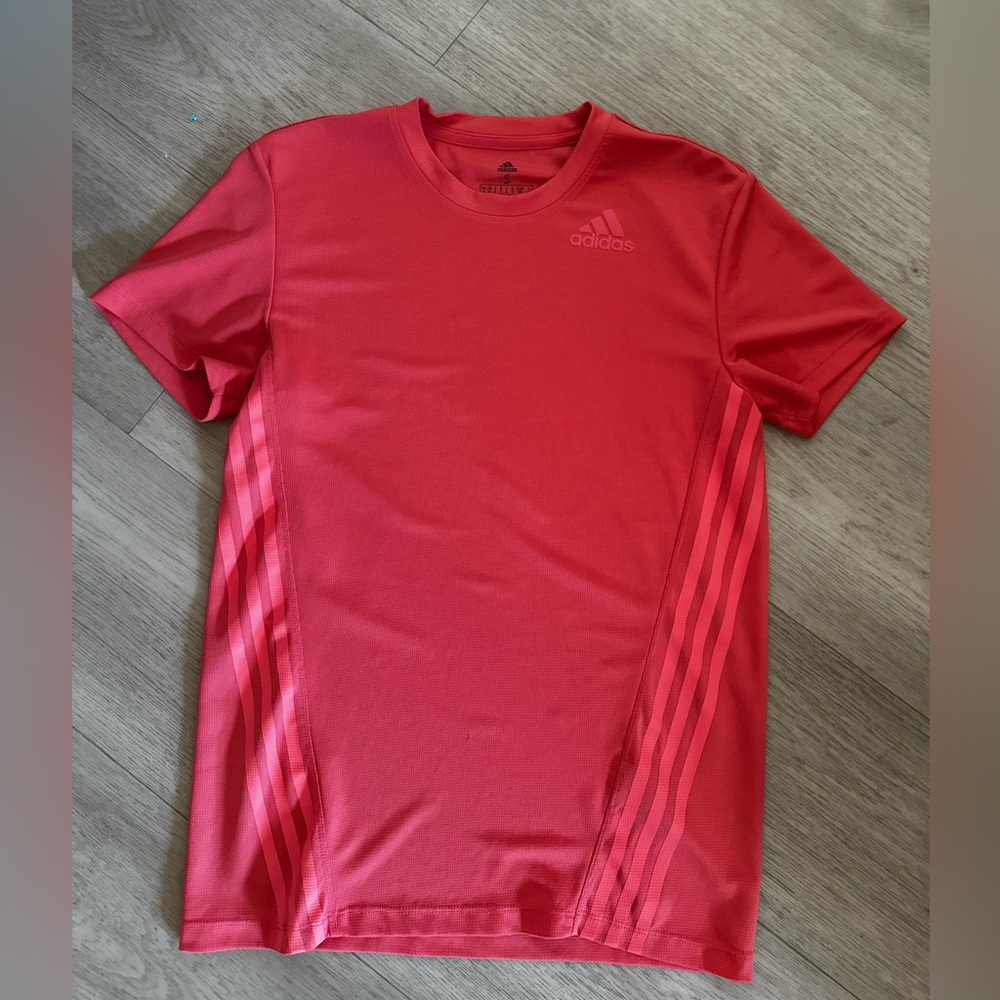 Adidas Tshirt
